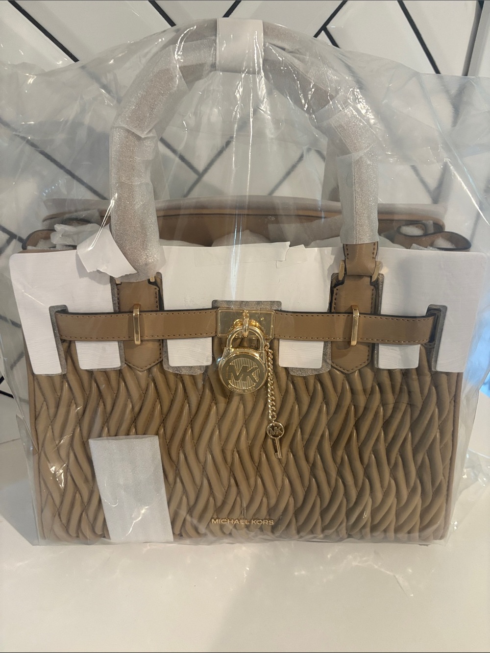 Michael Kors Hamilton Medium Matelassé Satchel CAMEL